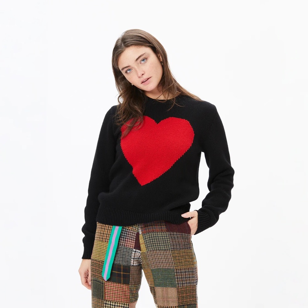 NWT Gyles & George Women’s Heart Sweater - Large